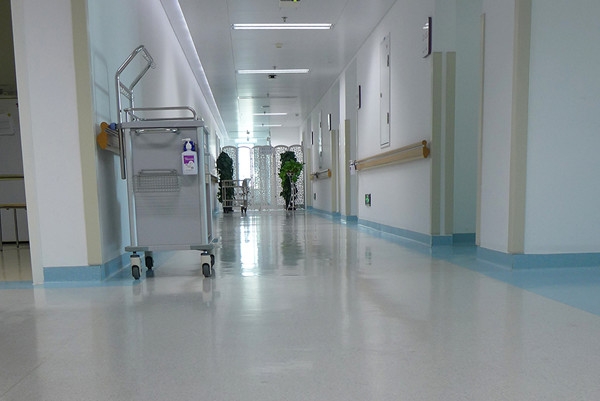 医院用塑胶地板的作用是什么?