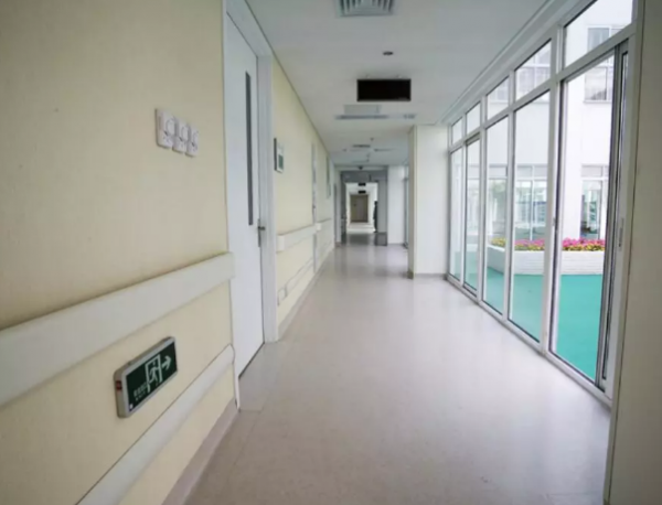 郑州医院塑胶地板起泡原因