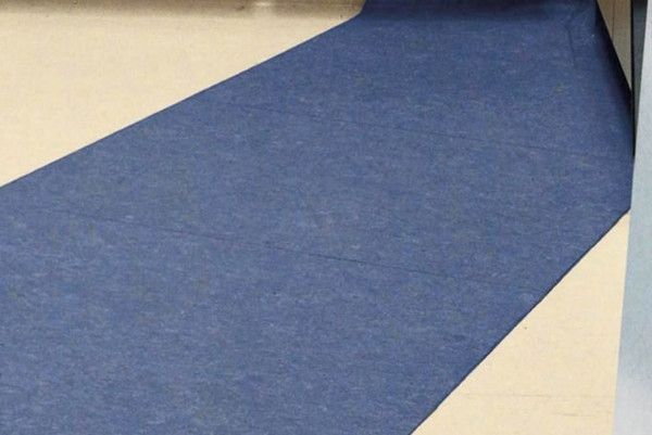 运动场馆塑胶地板日常清洗保养