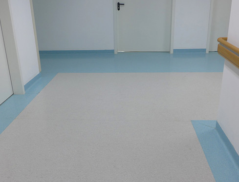 塑胶地板铺设后如何进行清洁和维护 塑胶地板铺设后如何进行清洁和维护